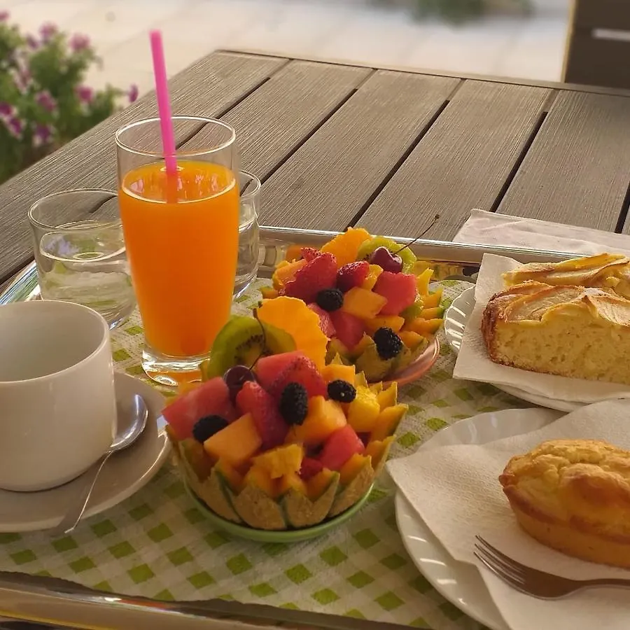 Piccolo Paradiso Lecce Couette-café